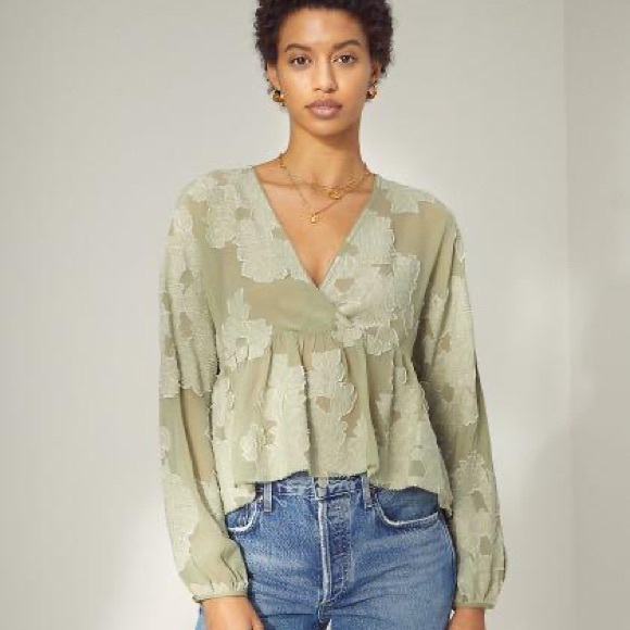 Aritzia Wilfred Peplum Blouse Small - Picture 3 of 3